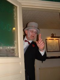 I'm a Doctor. The Railway, Heatley 6th Nov2004 (photo: Bob Sweet) I'm a Doctor. The Railway, Heatley 6th Nov2004 (photo: Bob Sweet)